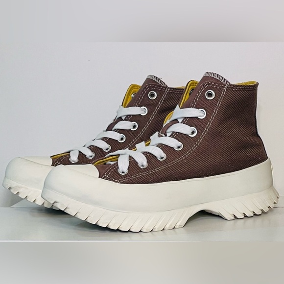 Converse Chuck Taylor Lugged 2.0 Platform - Picture 3 of 7